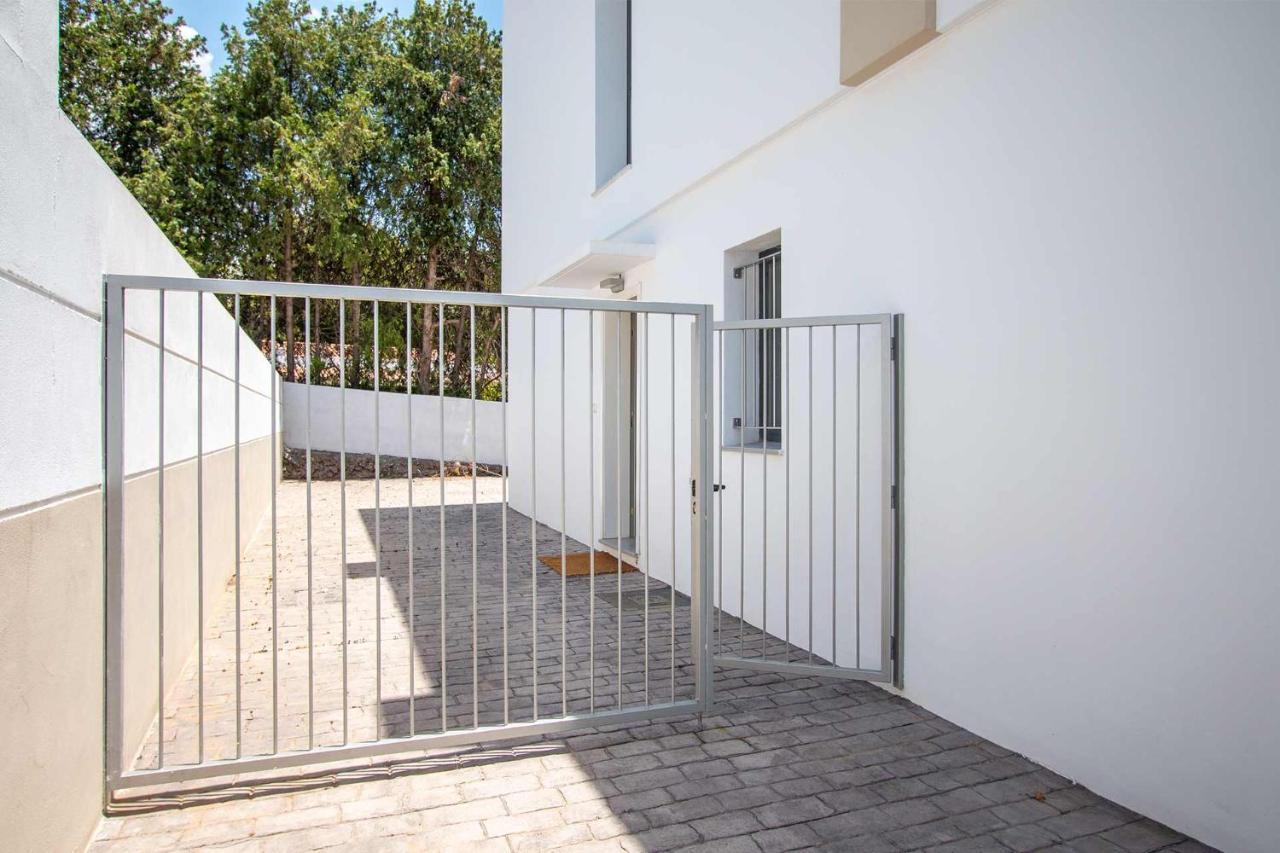 فيلا Capistrano Garden, Piscina Privada Y Vistas Al Mar نيرخا المظهر الخارجي الصورة